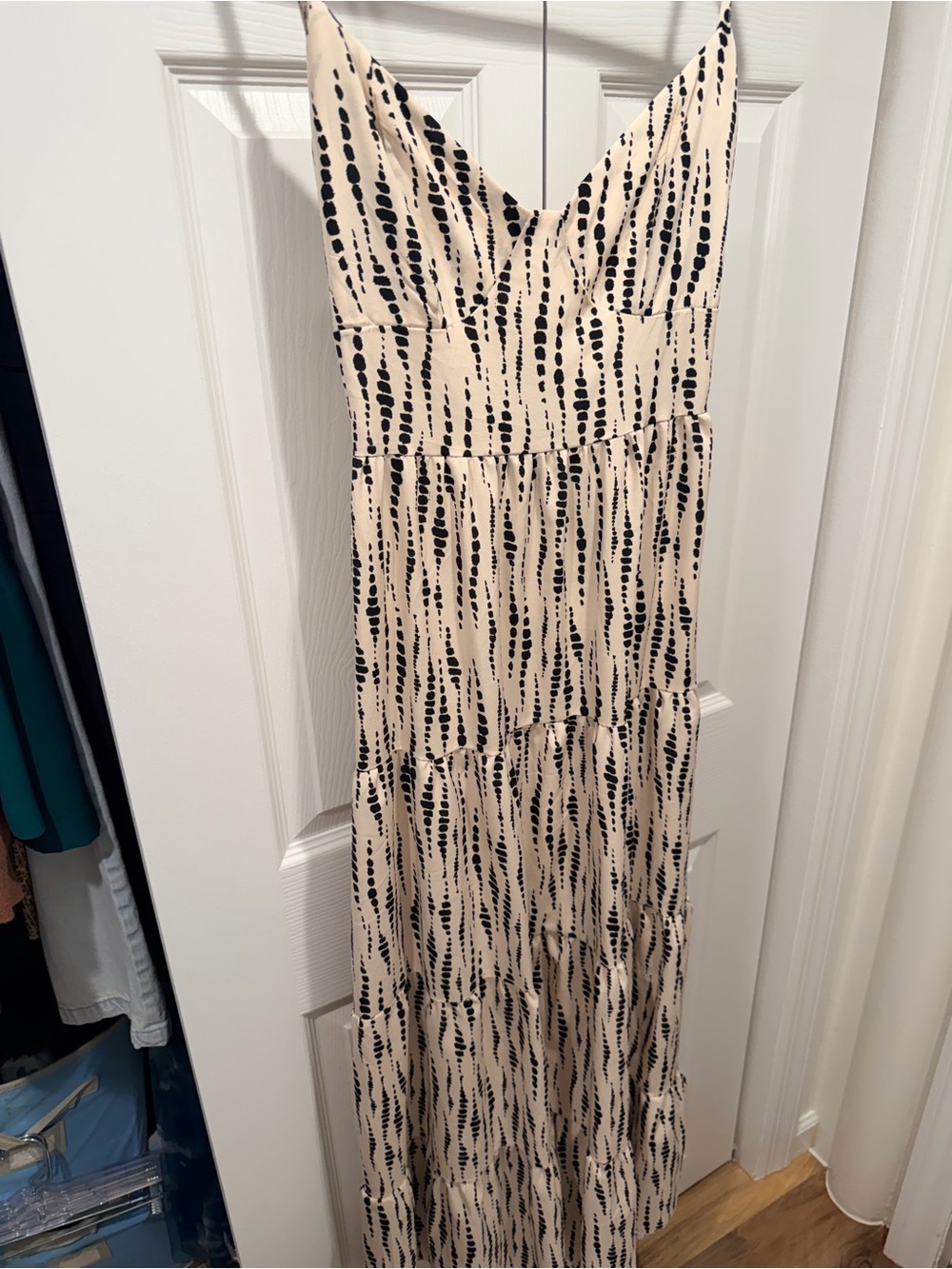 Women's Beige & Black Patterned Maxi Dresses (2)